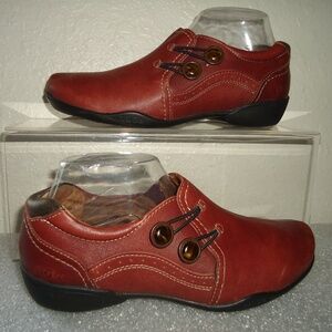 Taos Shoes Women's Double Take Loafers Maroon Leather Flats Casual Slip On